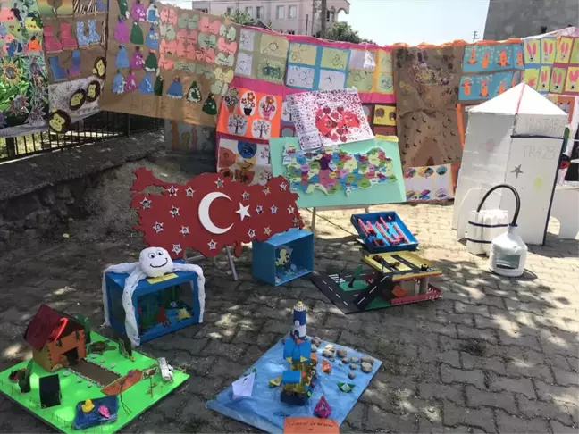 Ayvacık'ta Anaokulu Öğrencilerinden Sergi