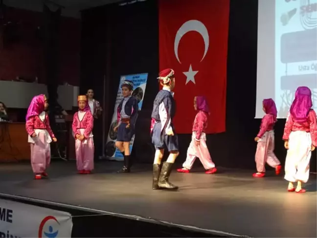 Havran'da Halk Oyunları Şenliği
