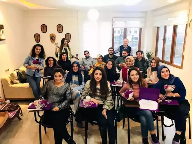 Prof. Dr. Fışıloğlu'ndan Genç Psikologlara Eğitim