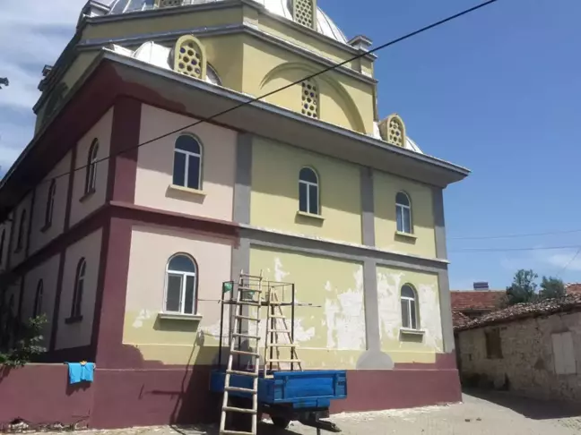 Taşkuyucak Camii'ne Büyükşehir Eli