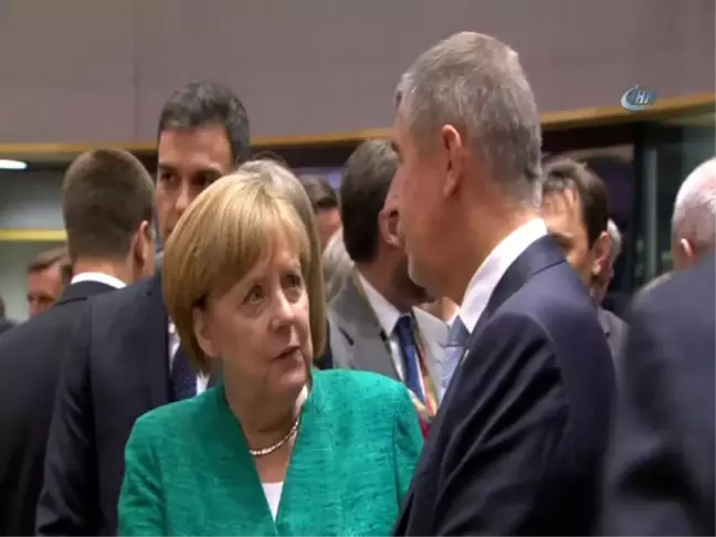 Merkel'e Destek Geldi
