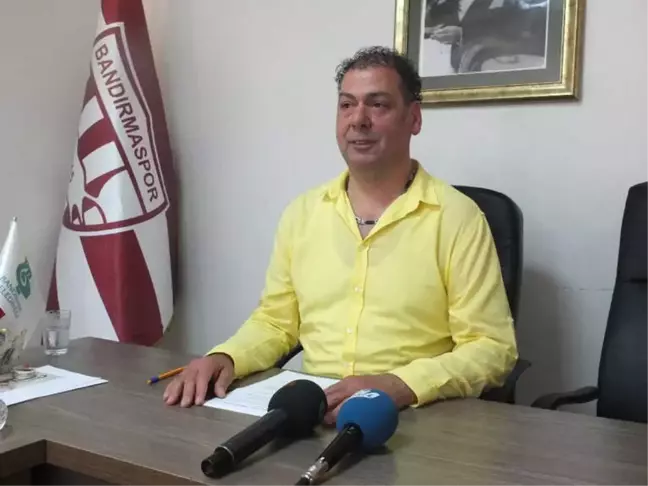 Bandırmaspor 8 Transfer Yaptı, 7 Oyuncu ile Yollarını Ayırdı
