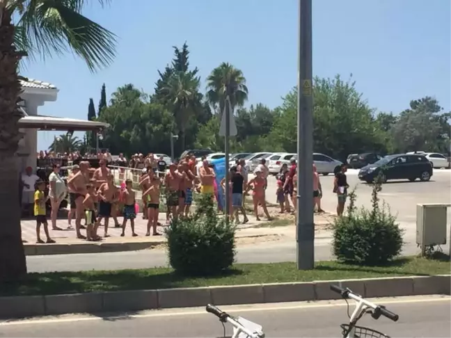 Manavgat'ta Çalılık Yangın Ucuz Atlatıldı