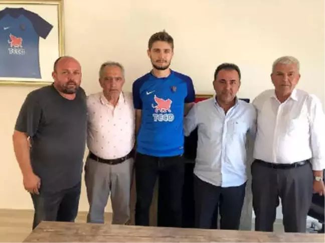 Karacabey Birlikspor'a Genç Stoper