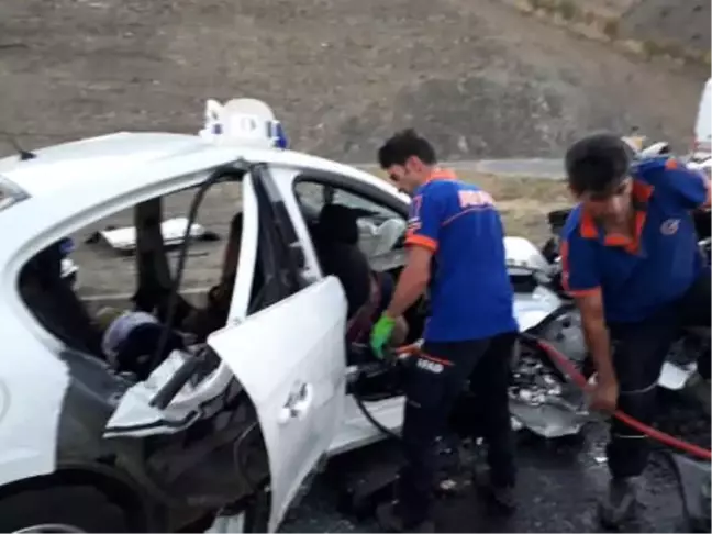 Erzincan'da Katliam Gibi Kaza: 3'ü Çocuk, 7 Ölü, 3 Yaralı
