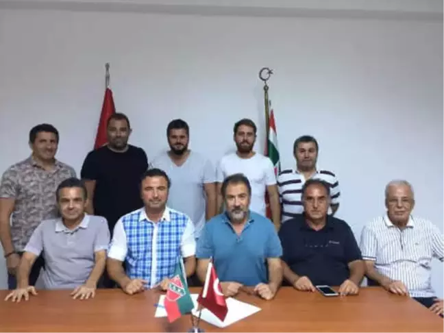 Karşıyaka Sümbül'le İmzaladı