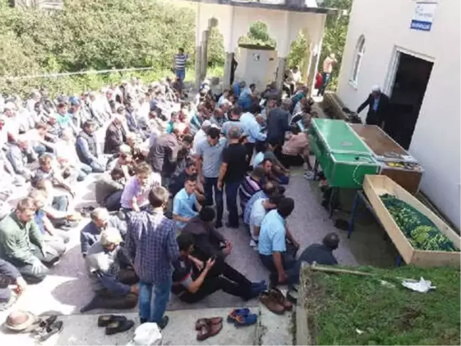 Giresun'daki Kazada Ölen 5 Kişi Toprağa Verildi