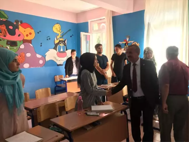 Yalıhüyük Belediyesinden Öğrencilere Çanta Desteği