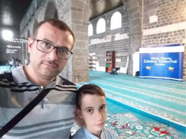 11 Yaşındaki Esat Gökçe 'Hafızlık Yarışması'nda Türkiye Birincisi Oldu