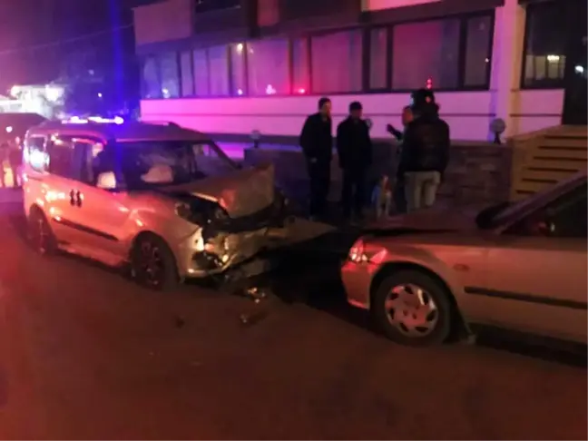 Bandırma'da Trafik Kazası: 1 Ölü, 1 Yaralı