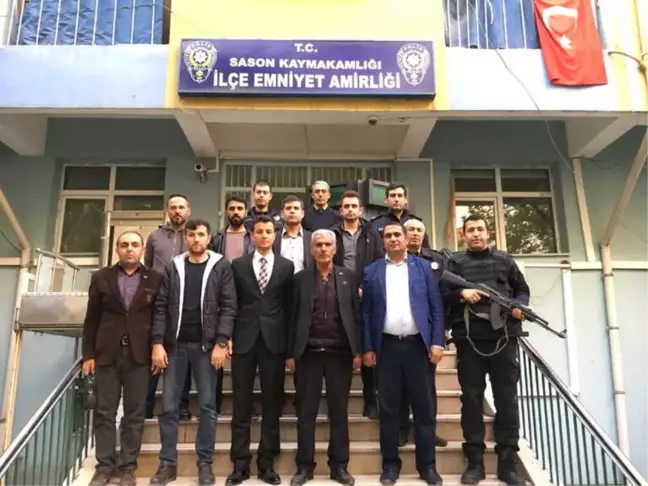 Kahraman Polisin Babası Sason'da Şehit Yakınlarıyla Bir Araya Geldi