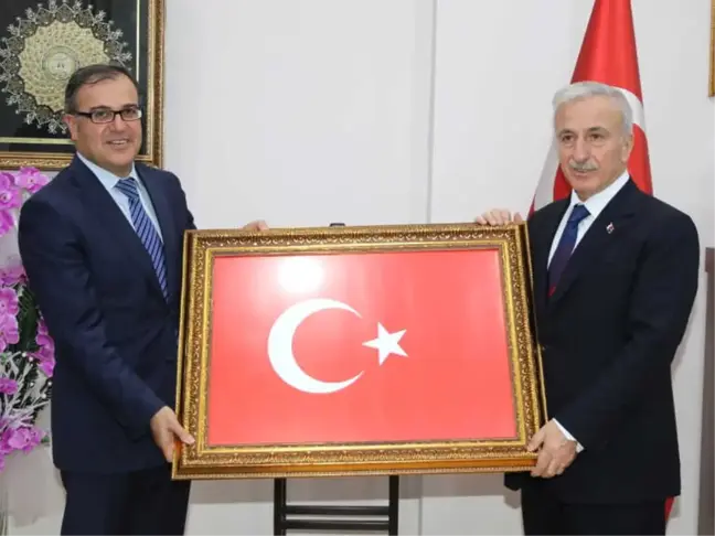 Vali Kamçı'dan Hacılar'a Veda Ziyareti