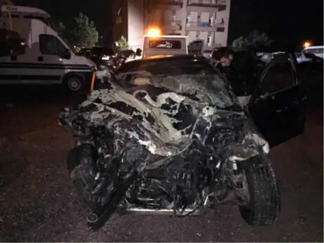 Sivas'ta Kamyonet ile Otomobil Çarpıştı: 6 Yaralı