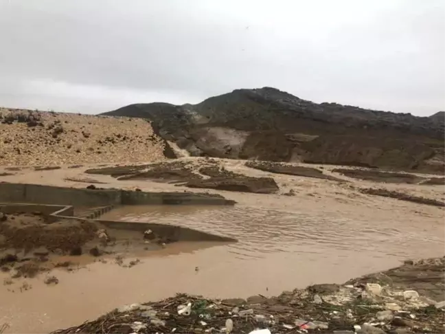 Ikby'de Sel Felaketi: Baraj Çöktü