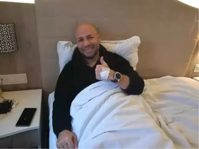 Yazar Kahraman Tazeoğlu, Biga'da Kaza Geçirdi (2)
