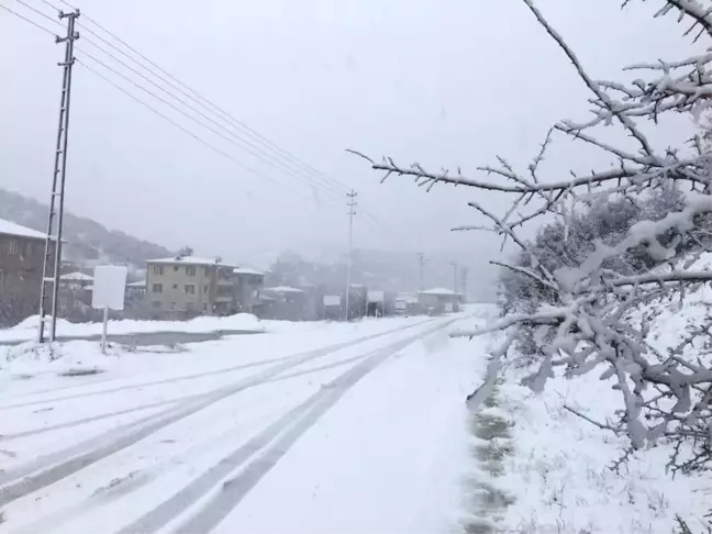 Osmaniye'nin Yüksek Kesimlerinde Kar Yağışı Etkili Oldu