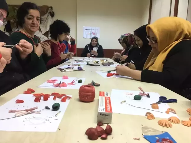 Kanserli Kadınlara El İşiyle Terapi