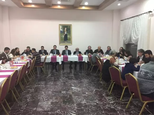 Arü'de Veda Yemeği Düzenlendi