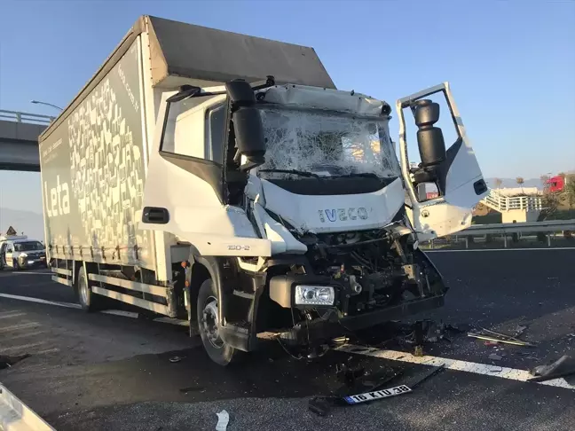 Orhangazi'de Otoyolda Trafik Kazası: 1 Yaralı