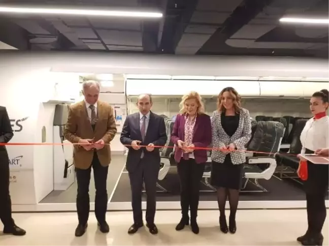 Üniversiteye Uçak Simülasyon Laboratuvarı Açıldı
