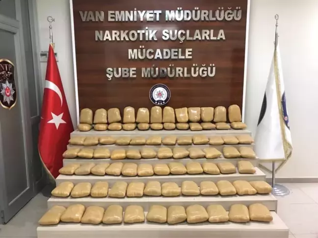 Tren Yoluna Atılan 4 Çuval Esrar Ele Geçirildi