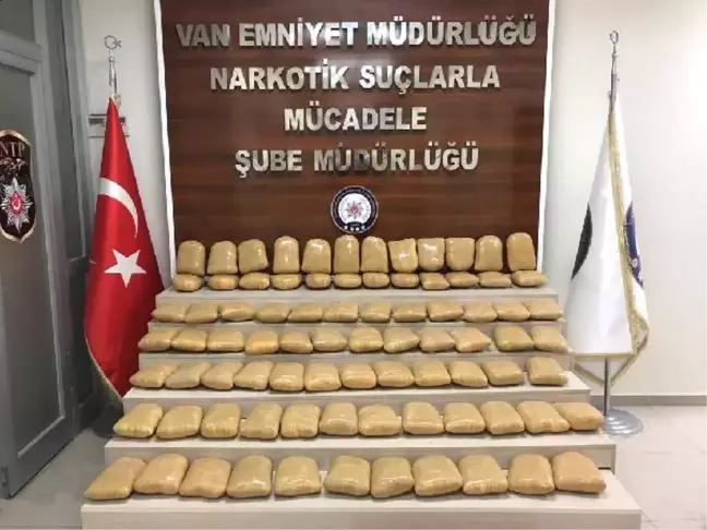 Van'da Tren Raylarında 109 Kilo 110 Gram Esrar Ele Geçirildi
