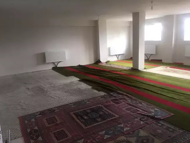 Milletvekili Taşkesenlioğlu'nun Camide Toplantı Yaptığı İddiası