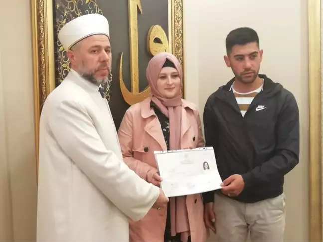 Tatile Gelen Avusturyalı Kadın Müslüman Oldu