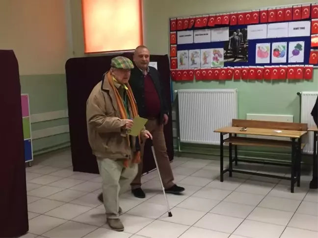 Ünlü İş Adamı Rahmi Koç, Oyunu Üsküdar'da Kullandı
