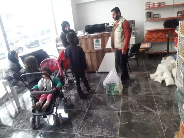 Umut Kervanından 310 Aileye Yardım
