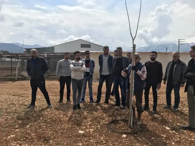 Aü Seracılık Bölümü Öğrencileri Ceviz ve Mantar Üretimini Yerinde Gördü