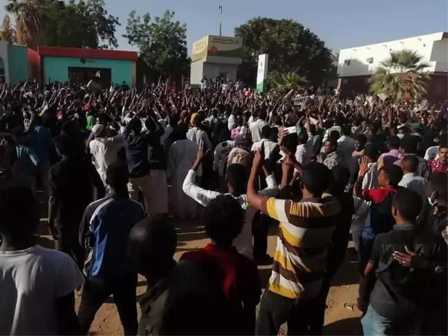 Sudan'daki Gösterilerde 7 Kişi Öldü, 2 Bin 496 Kişi Gözaltına Alındı