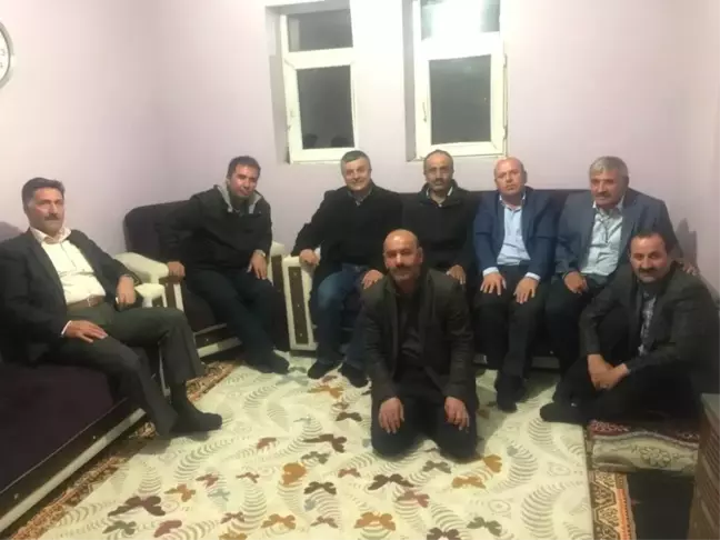 Şehit Ailelerinden, Şehit Teğmen Özatak'ın Ailesine Ziyaret