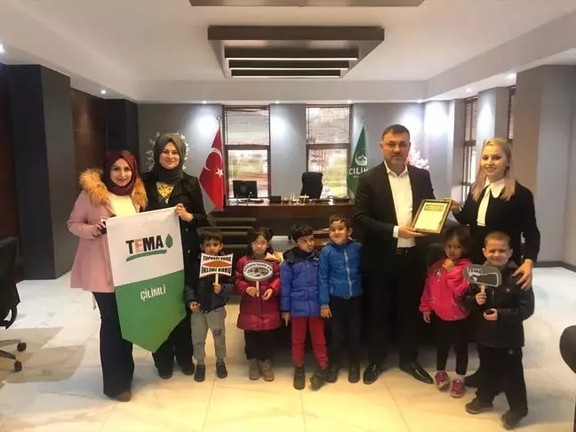 Minik Öğrenciler Projelerini Belediye Başkanı Yavuz'a Sundu