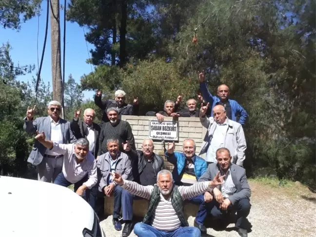 Dava Arkadaşları Ülkücü Şehit Şaban Bozkurt'u Mezarı Başında Andı