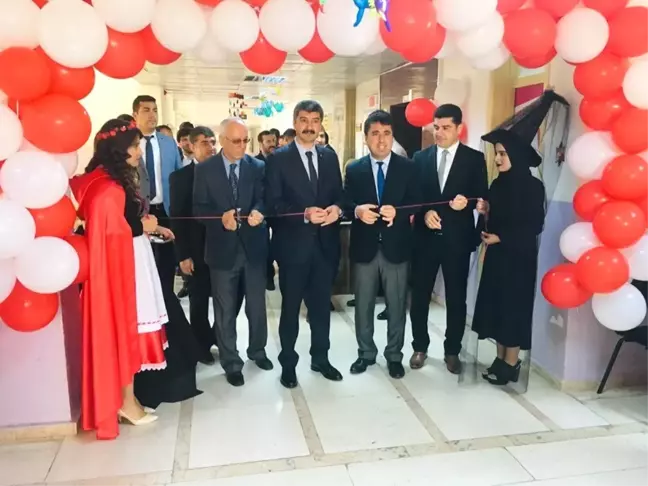 Kurtalan'da Geleneksel Yıl Sonu Sergisi Açıldı