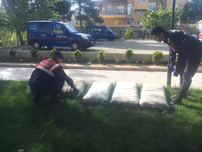 Güncelleme - Denizde Batan Tekneden 1,4 Ton Uyuşturucu Çıktı