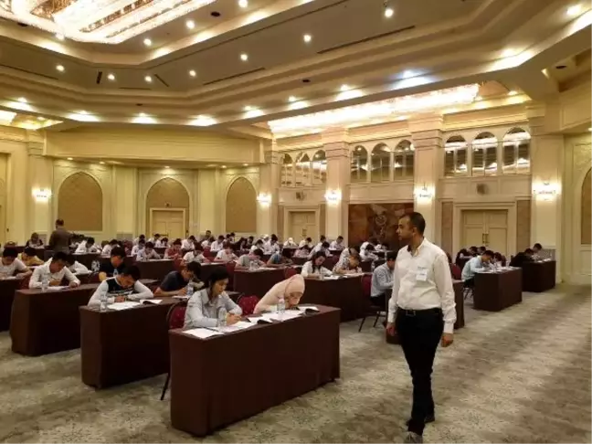 Türkiye'de eğitim alabilmek için ter döktüler