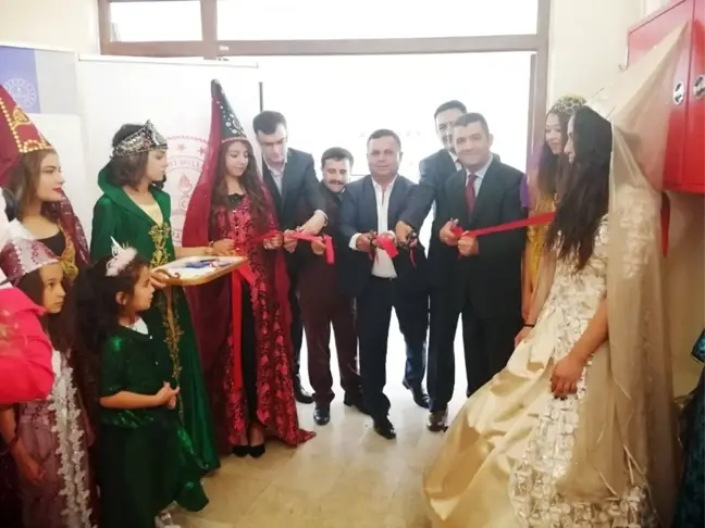 'Muhteşem Yüzyıl'ın kıyafetlerini çocuklar sergiledi