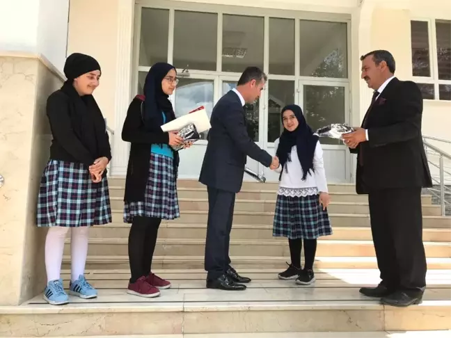İmam Hatip Okulu'ndan tablet hediyeli tatil