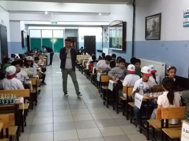 Iğdır'da satranç turnuvası düzenlendi