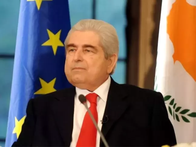 Kıbrıs Rum Kesimi'nin eski lideri hayatını kaybetti