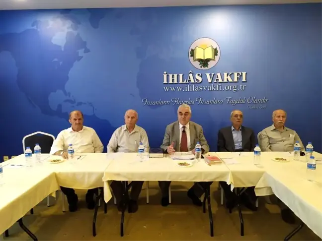 İhlas Vakfı 1'inci ilahiyatçilar buluşması başladı