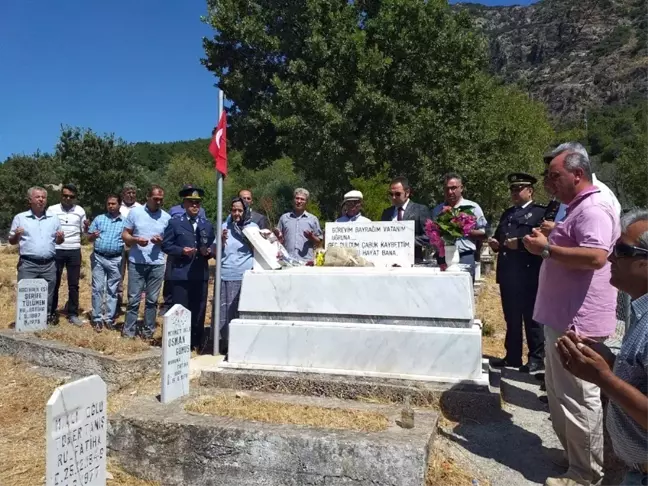 Datça protokolü 15 Temmuz'da şehitleri ziyaret etti