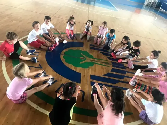 Miniklere spor keyfi