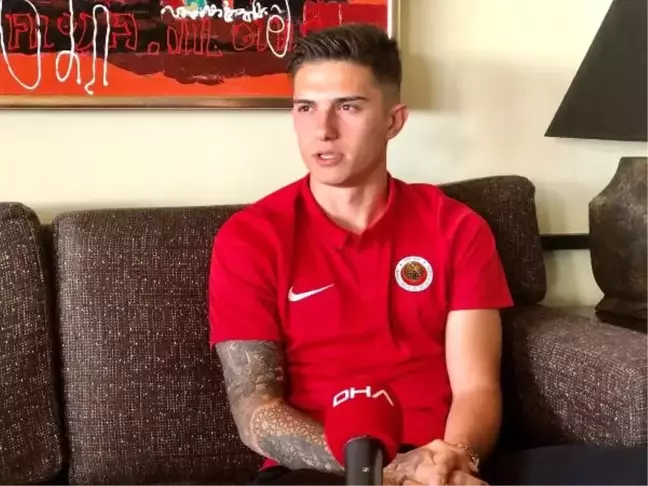 (ÖZEL) Gençlerbirliği'nin genç yeteneği Berat Ayberk Özdemir: Hedefim A Milli Takım formasını giymek