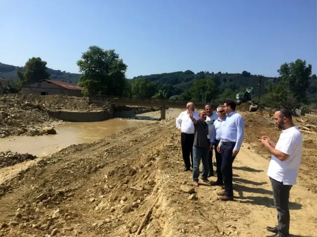 MÜSİAD yöneticileri selden zarar gören bölgeleri inceledi