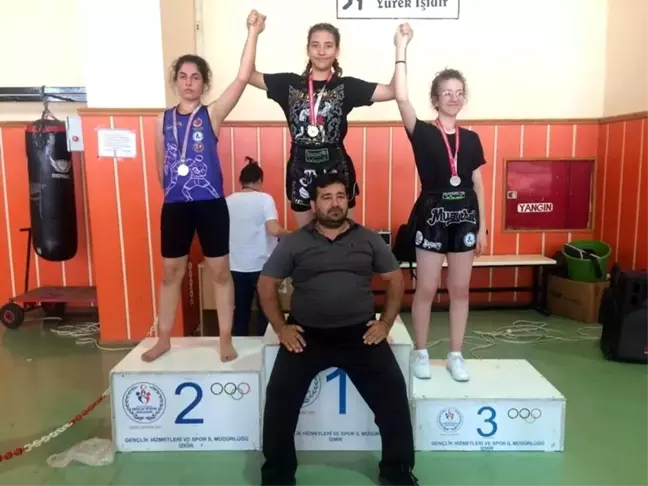 Şehzadeler'in sporcuları şampiyonaya damga vurdu