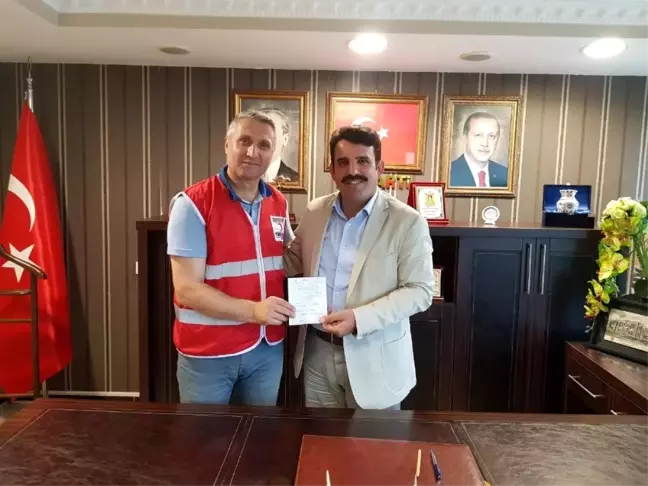 Çakır Kızılay'a kurban bağışında bulundu