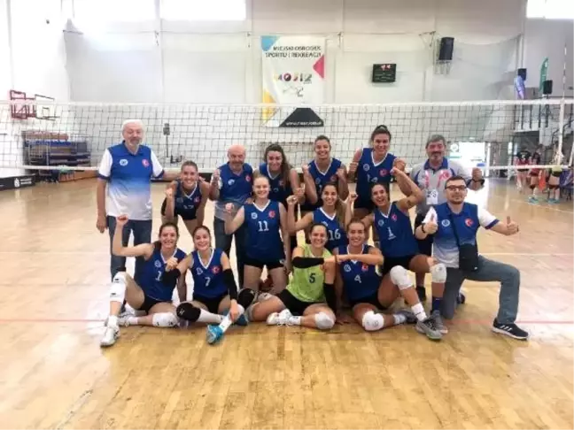 İAÜ Kadın Voleybol Takımı Avrupa 2'ncisi oldu
